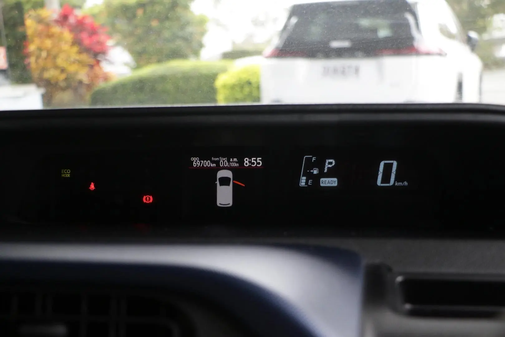 2015 Toyota Prius C Gallery Image 11