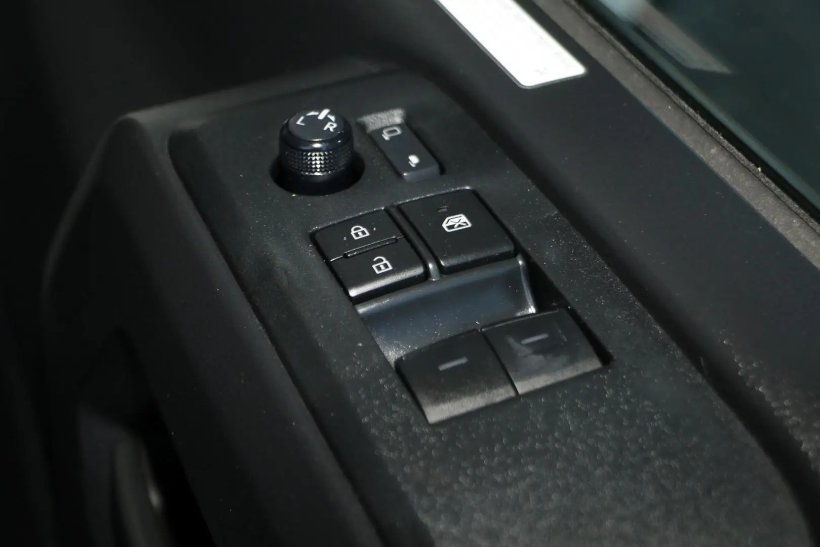 2024 Toyota Hiace Gallery Image 17