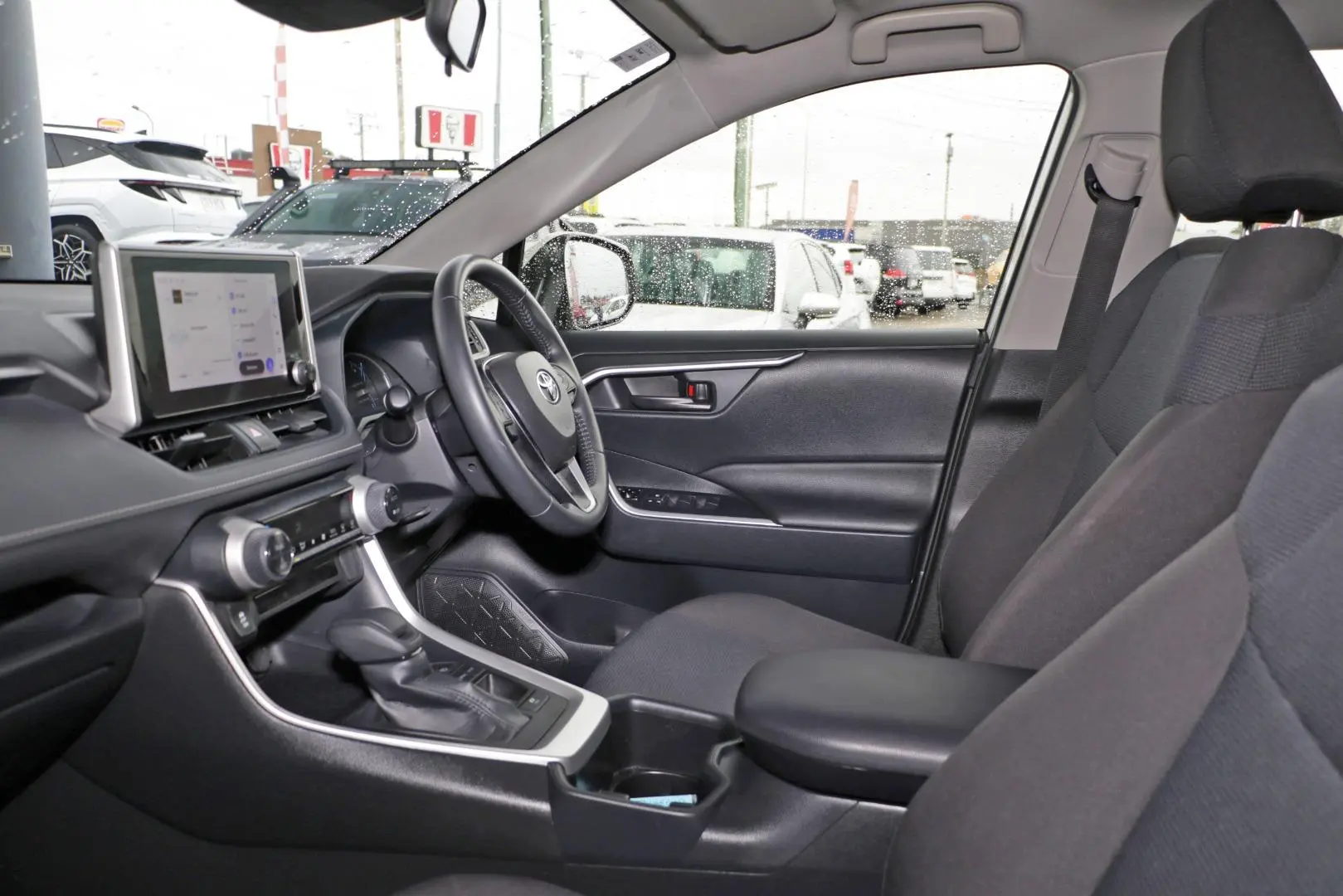 2023 Toyota RAV4 Gallery Image 8
