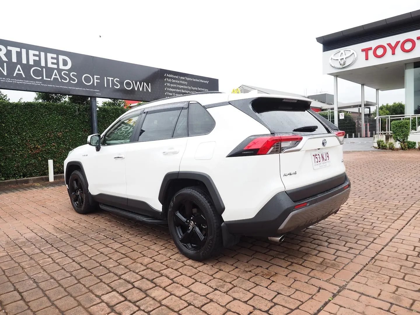 2021 Toyota RAV4 Gallery Image 5