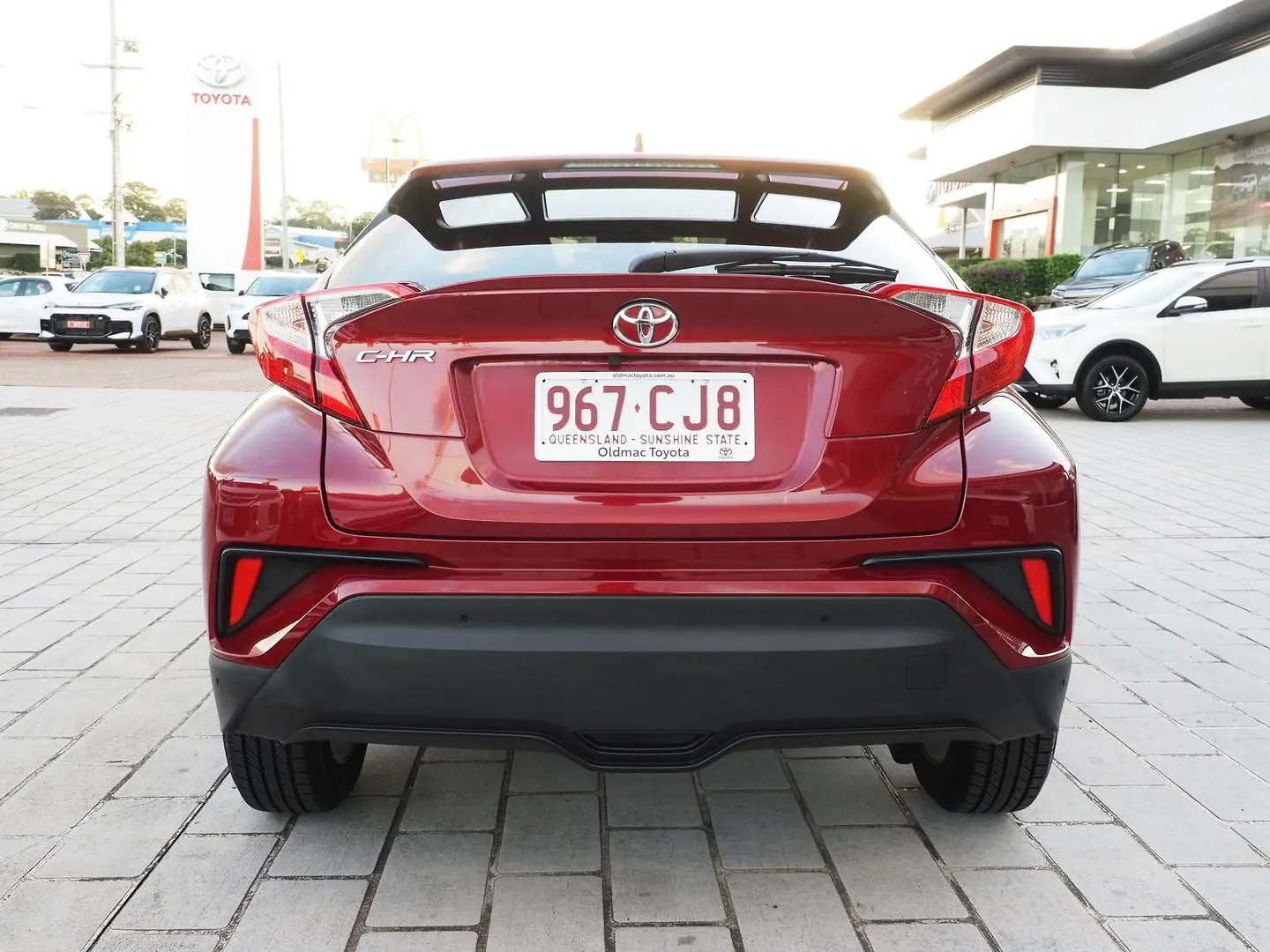 2019 Toyota C-HR Gallery Image 8