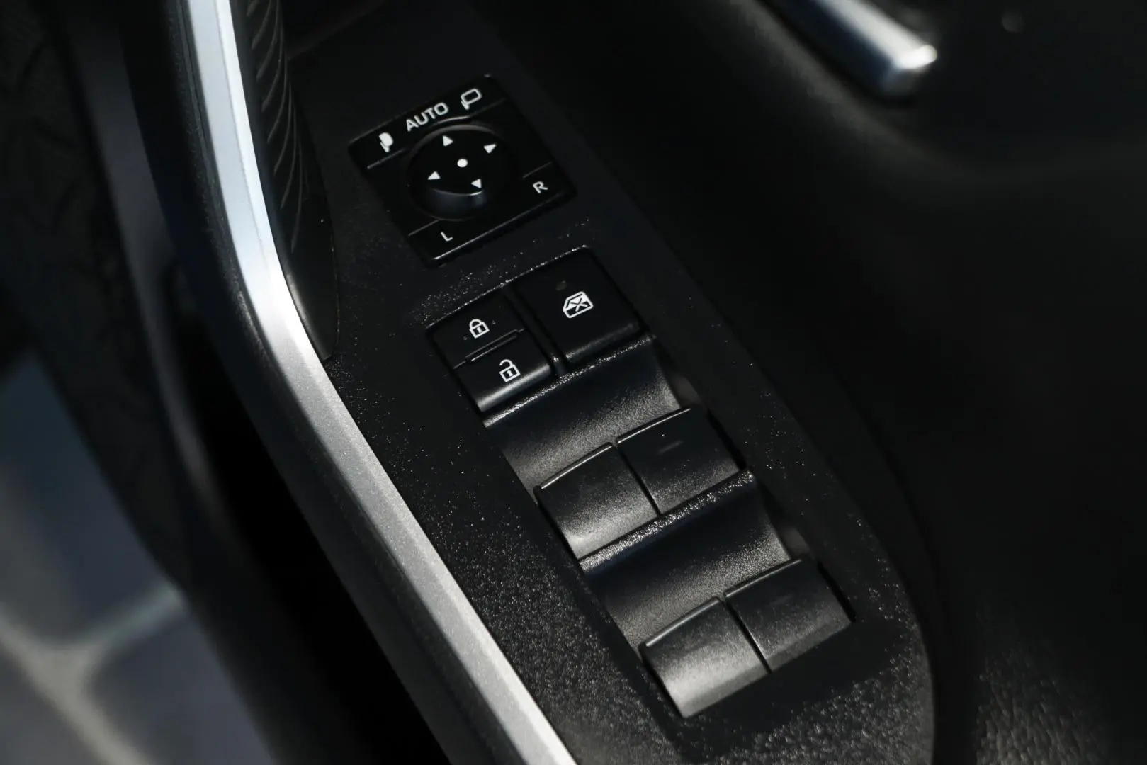 2023 Toyota RAV4 Gallery Image 21