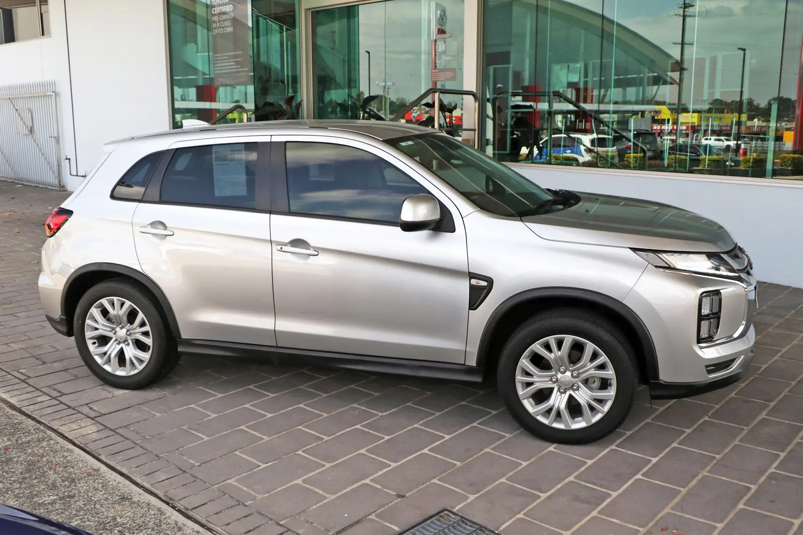 2022 Mitsubishi ASX Gallery Image 5