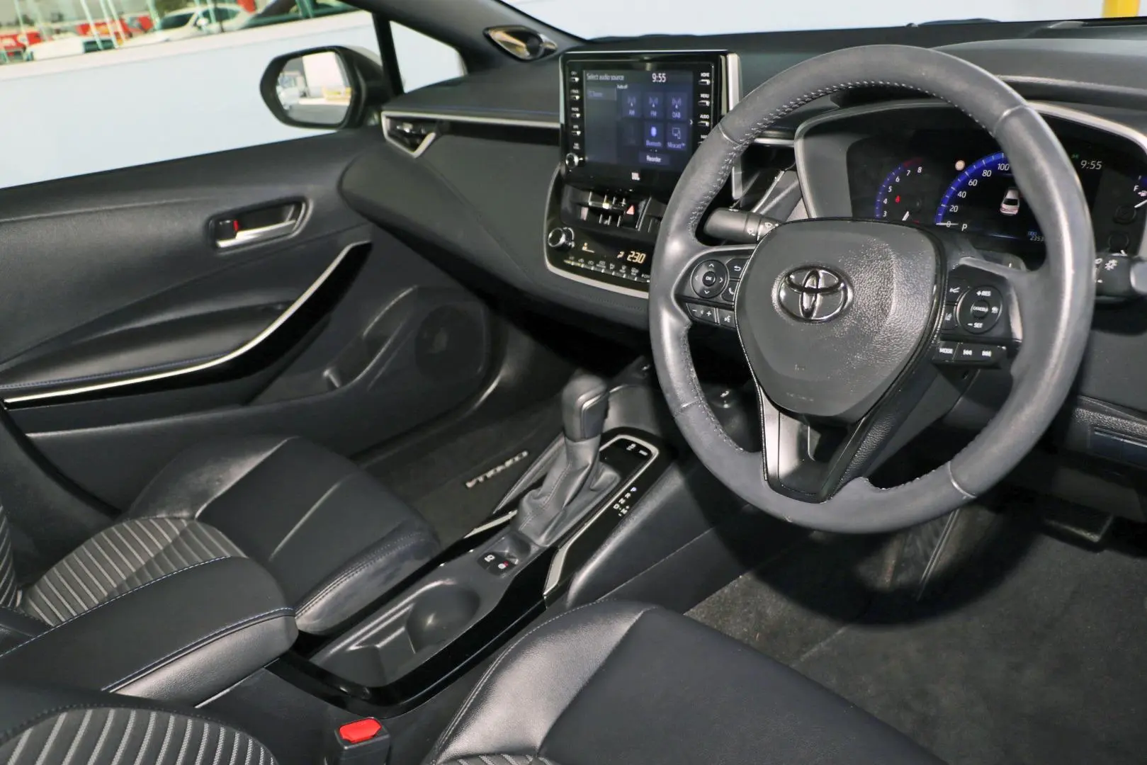 2019 Toyota Corolla Gallery Image 6