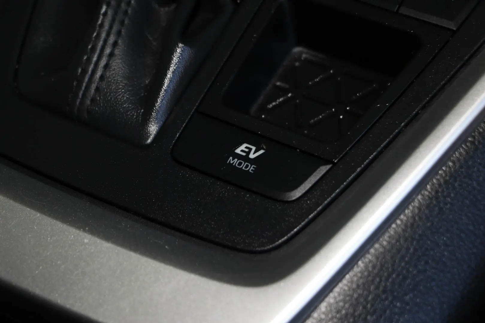 2023 Toyota RAV4 Gallery Image 16