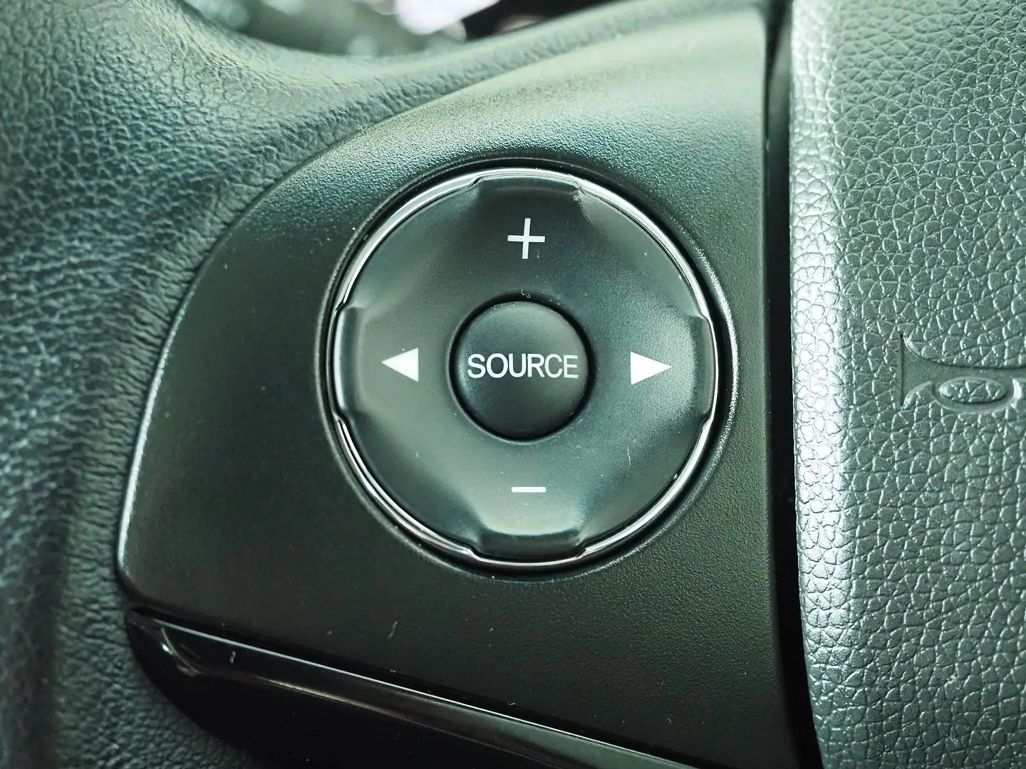 2019 Honda HR-V Gallery Image 19