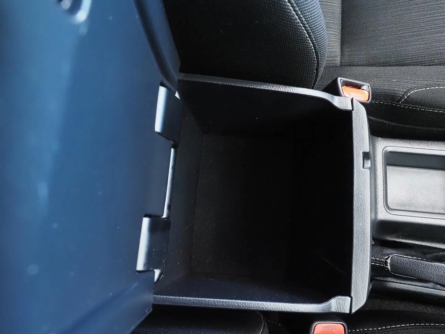 2019 Toyota Hilux Gallery Image 29