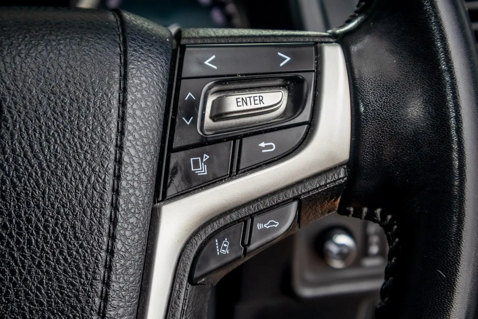 2021 Toyota Landcruiser Prado Gallery Image 16