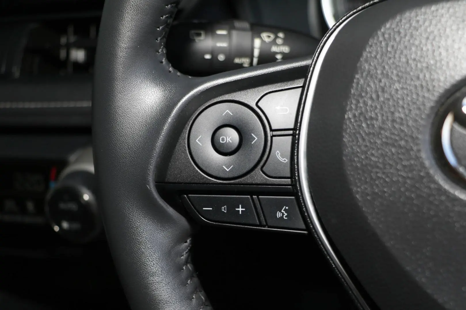 2023 Toyota RAV4 Gallery Image 18