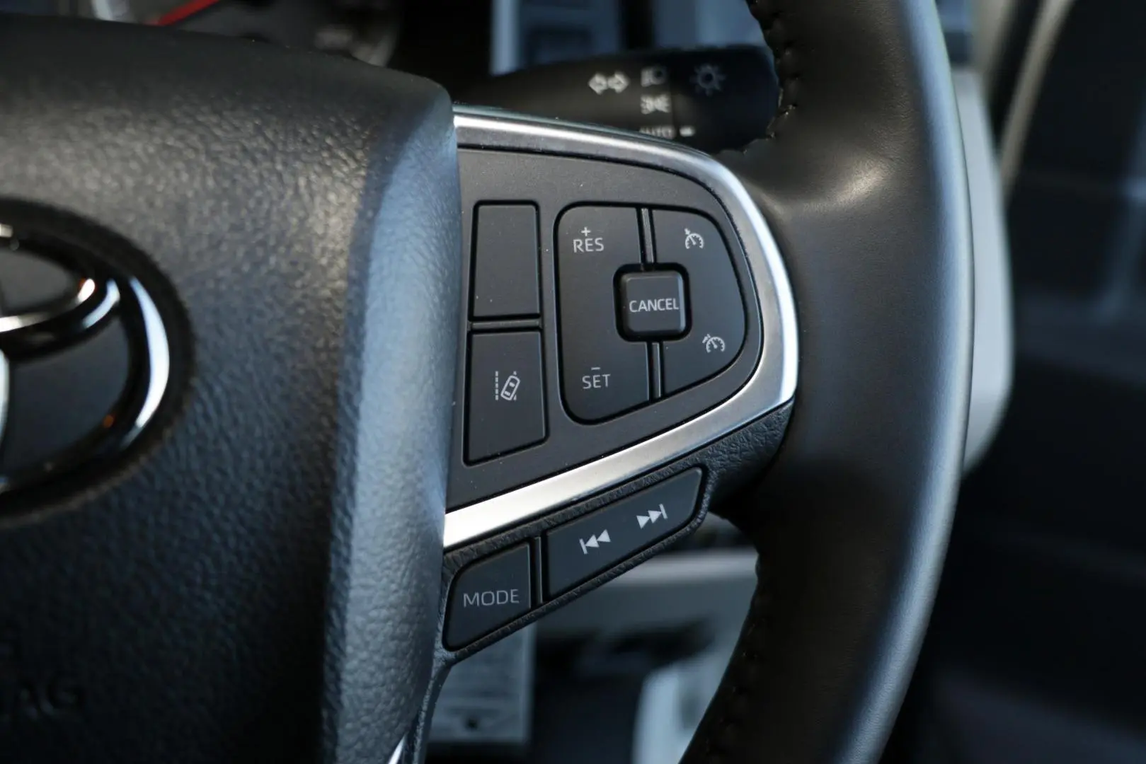 2024 Toyota Hiace Gallery Image 16