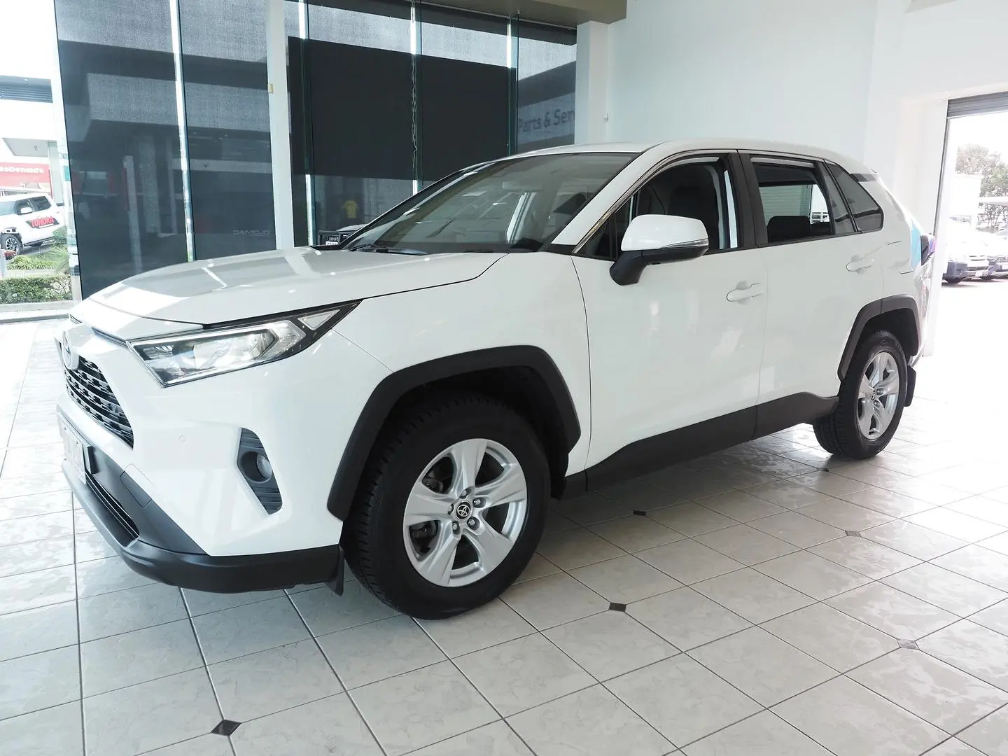 2020 Toyota RAV4 Gallery Image 9