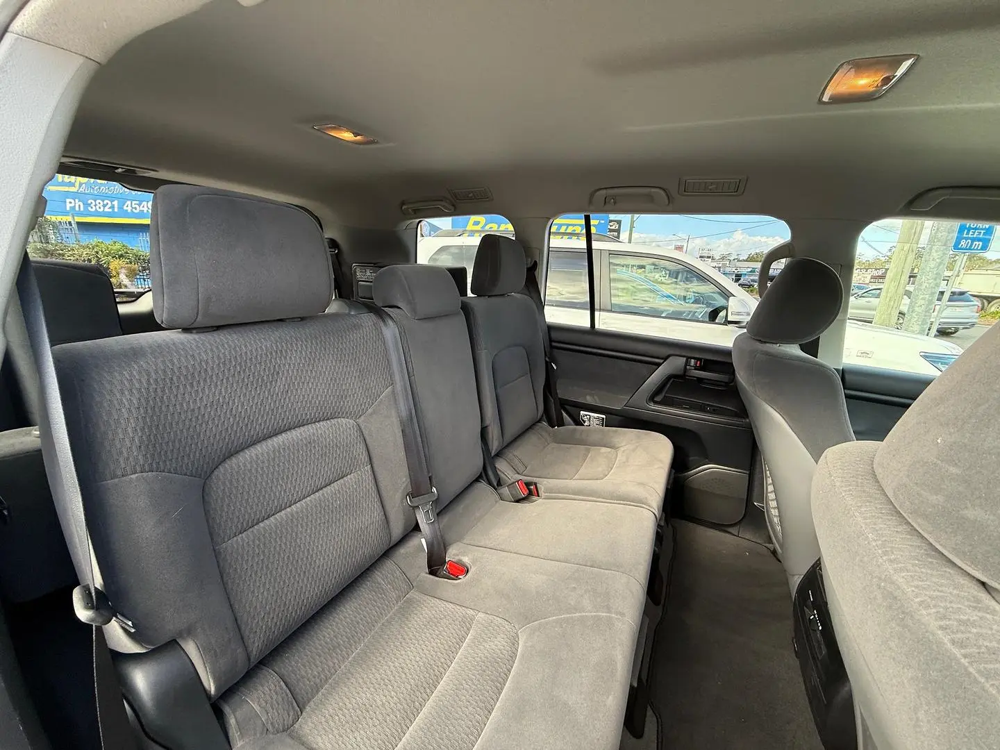 2015 Toyota Landcruiser Gallery Image 11