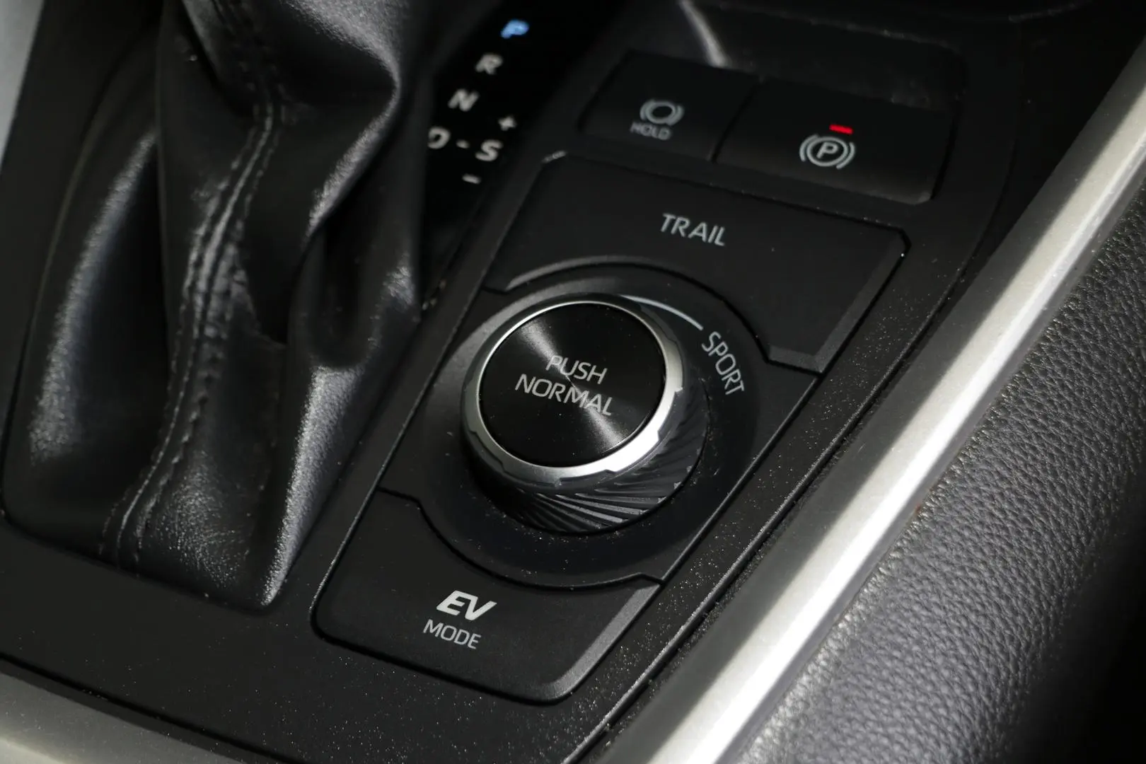 2022 Toyota RAV4 Gallery Image 16