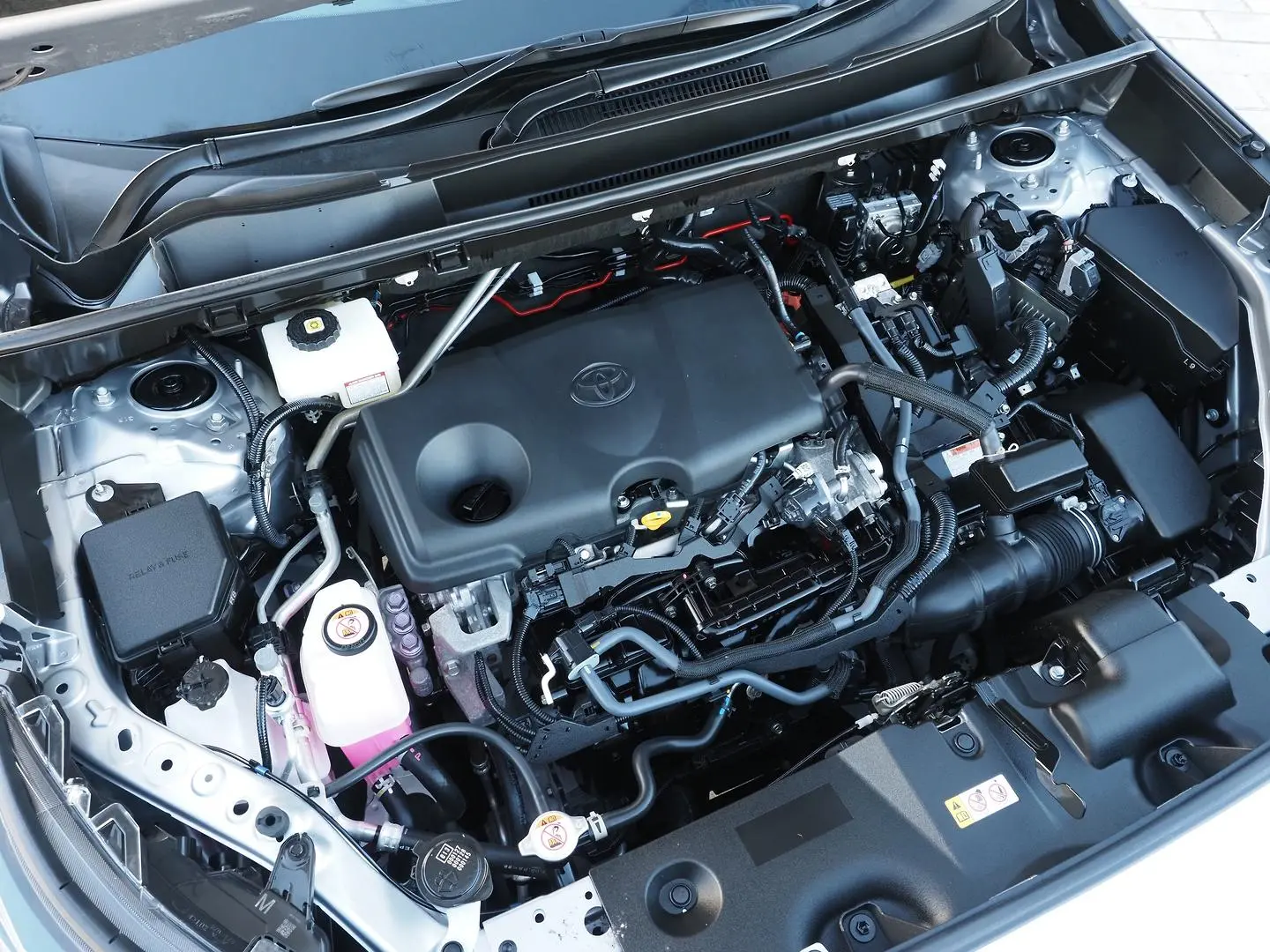 2024 Toyota RAV4 Gallery Image 5