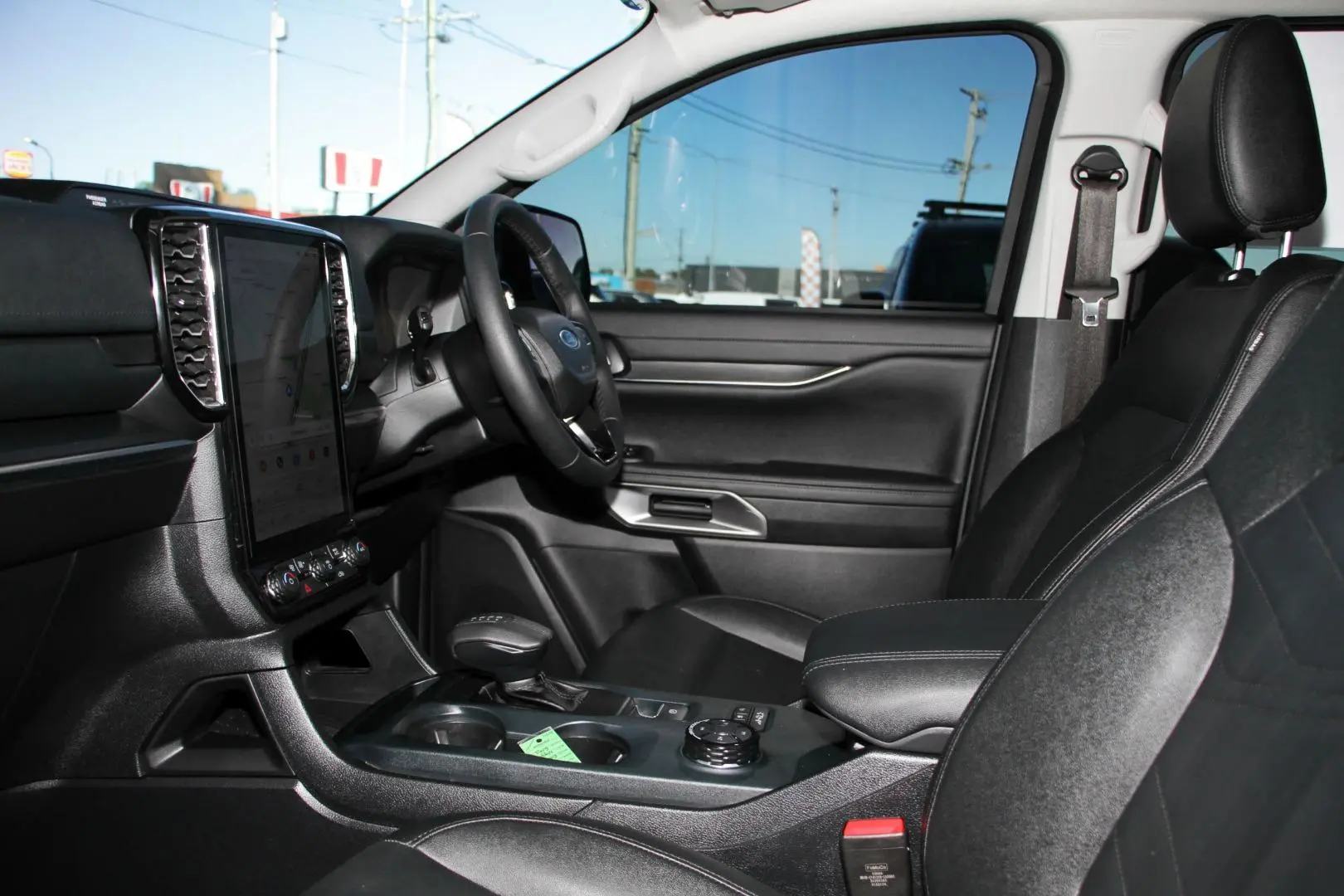 2024 Ford Everest Gallery Image 8