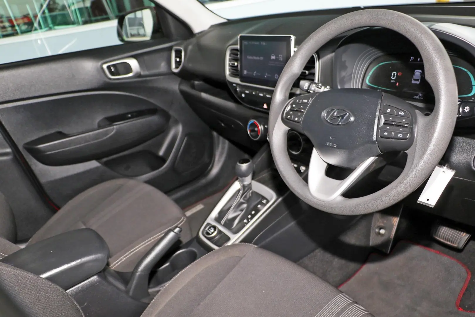 2023 Hyundai Venue Gallery Image 6