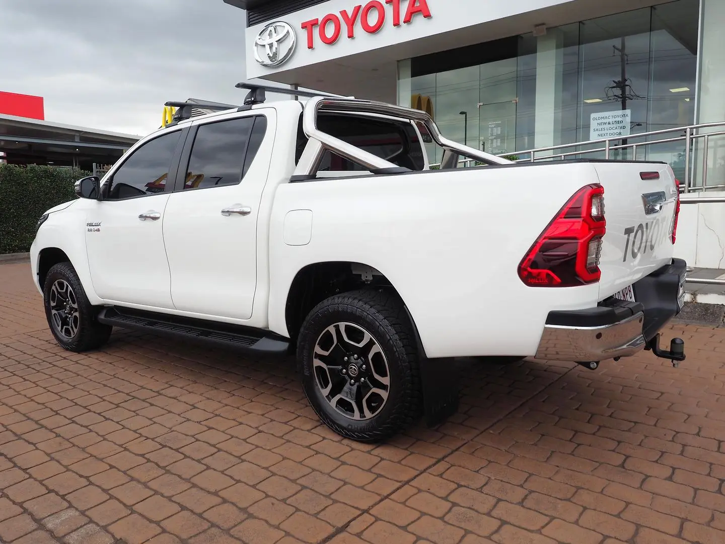 2022 Toyota Hilux Gallery Image 5