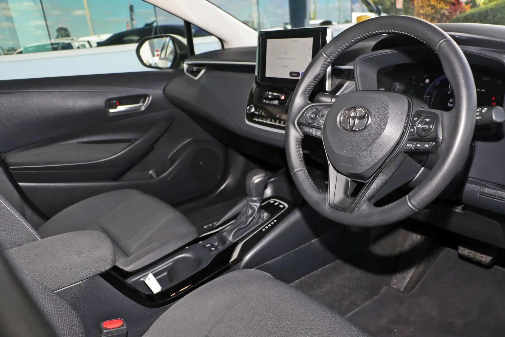 2025 Toyota Corolla Gallery Image 7