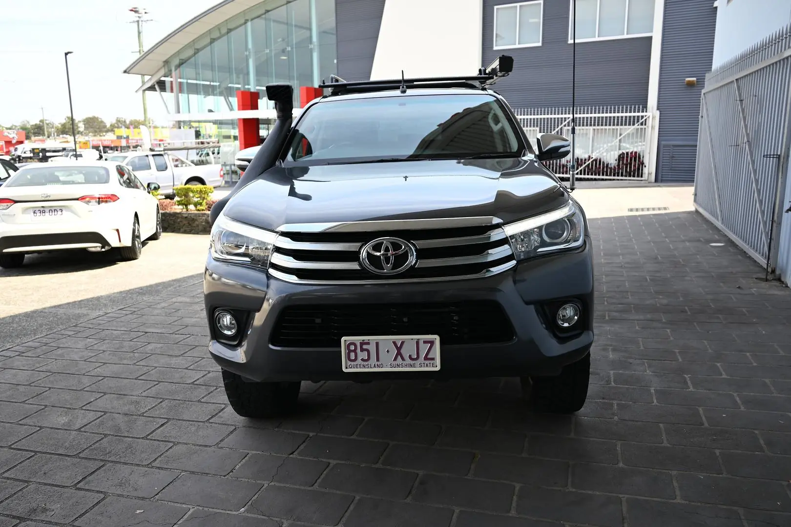2017 Toyota Hilux Gallery Image 4