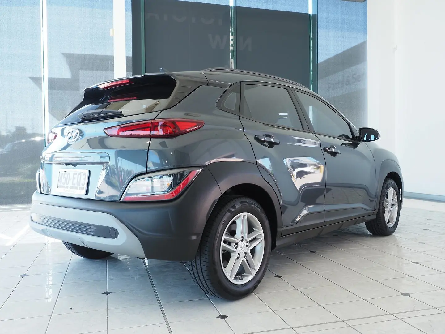 2022 Hyundai Kona Gallery Image 8