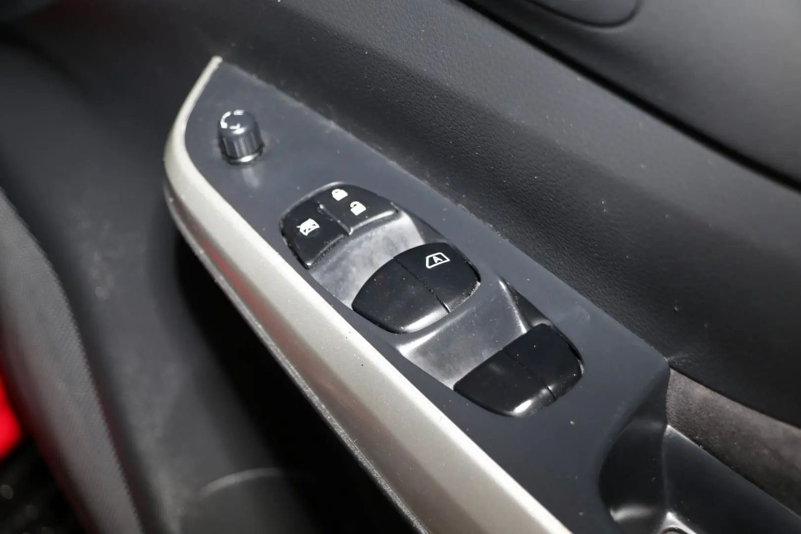 2016 Nissan Navara Gallery Image 17