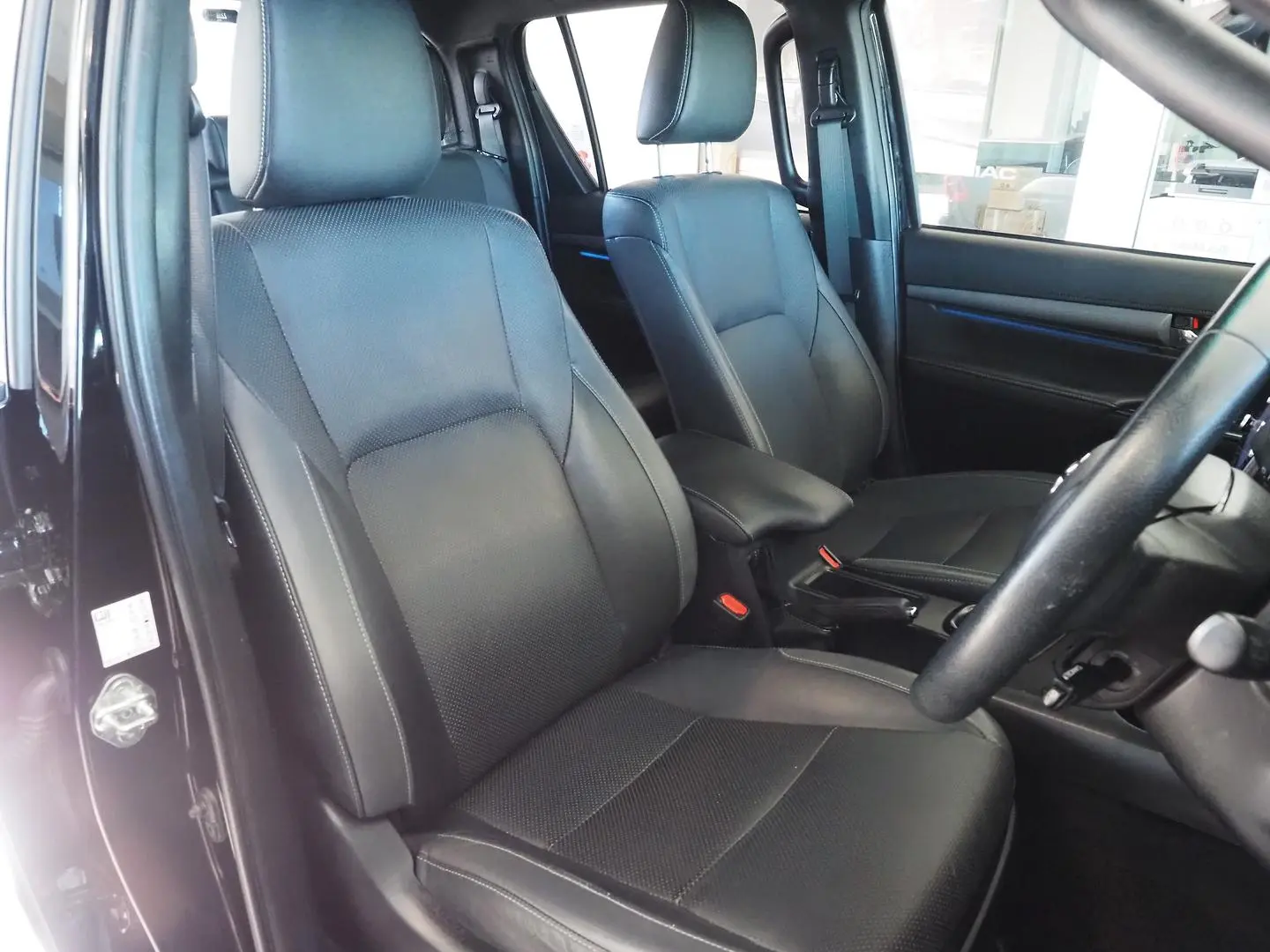 2022 Toyota Hilux Gallery Image 18