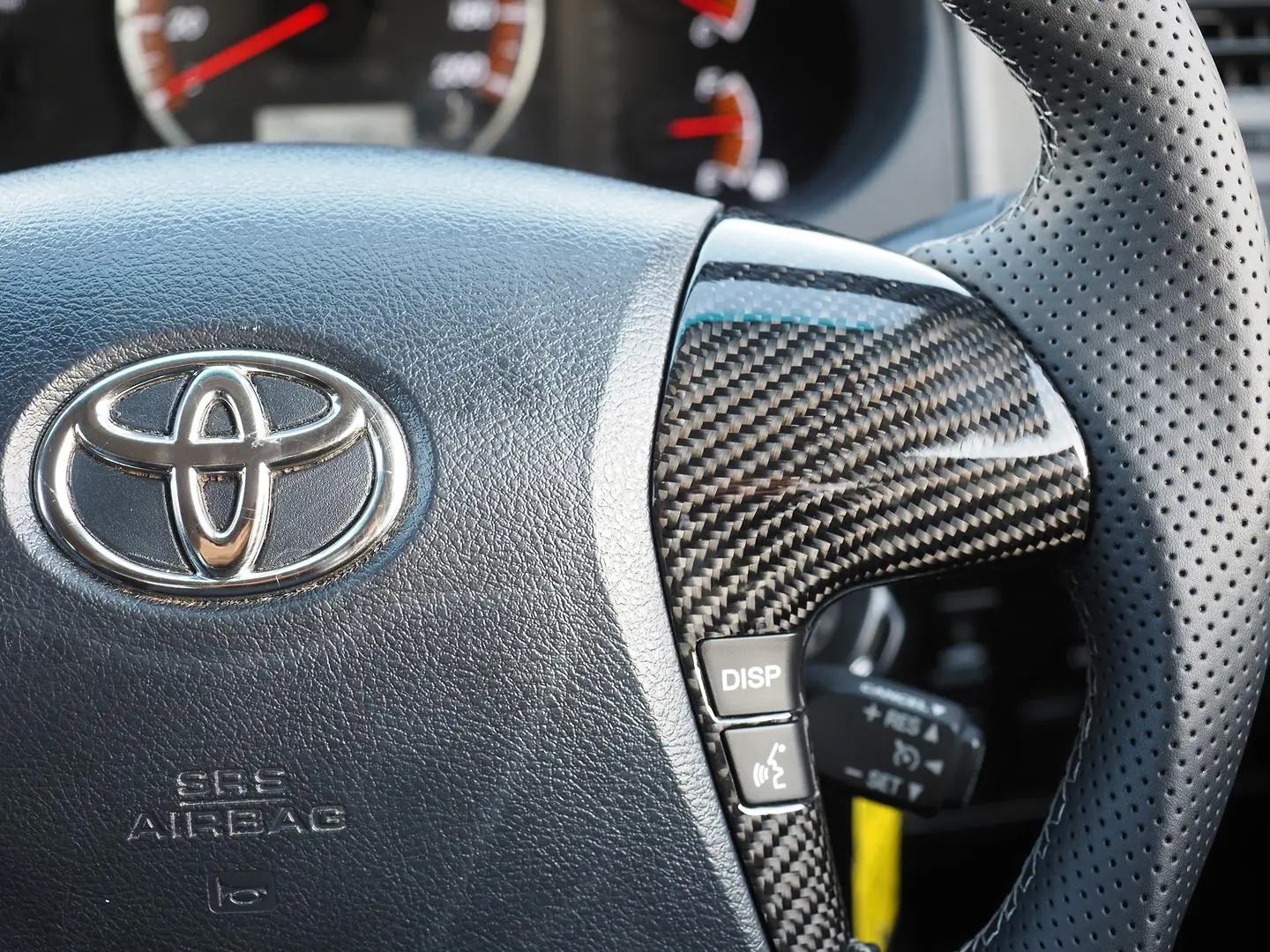 2015 Toyota Hilux Gallery Image 18