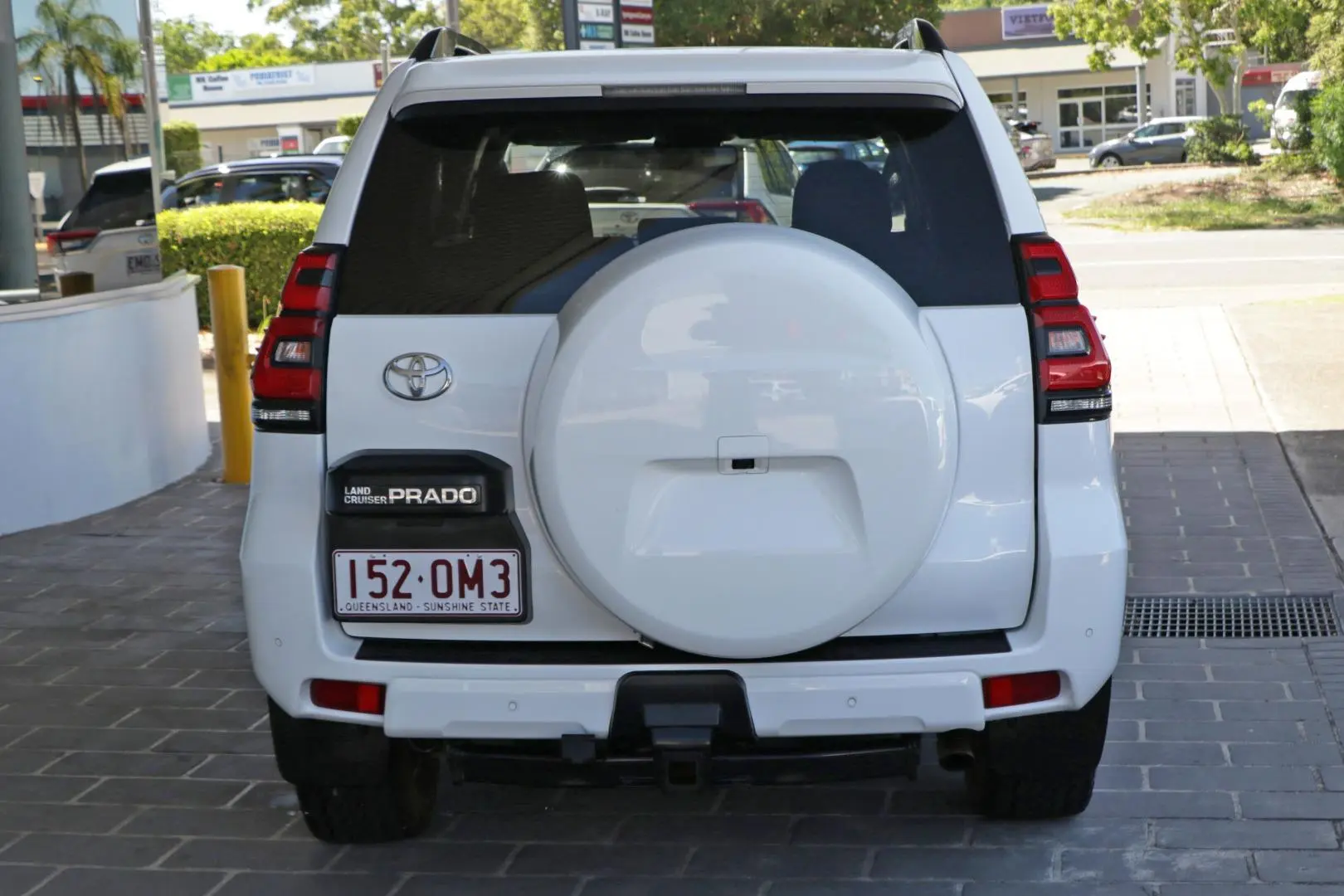 2021 Toyota Landcruiser Prado Gallery Image 4