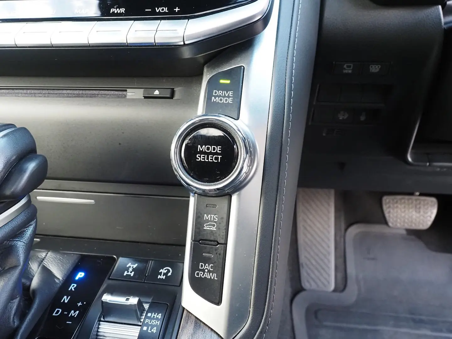 2023 Toyota Landcruiser Gallery Image 25