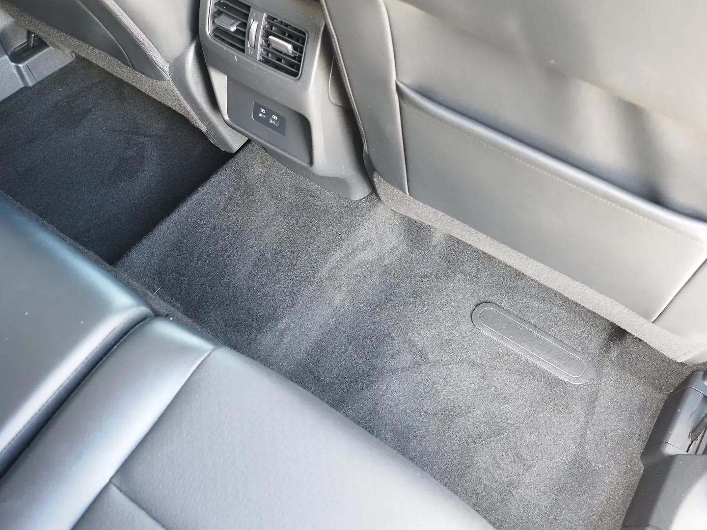 2022 Nissan X-TRAIL Gallery Image 9