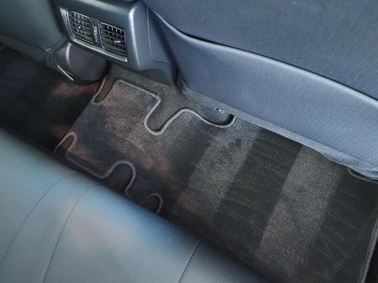 2021 Toyota Camry Gallery Image 17