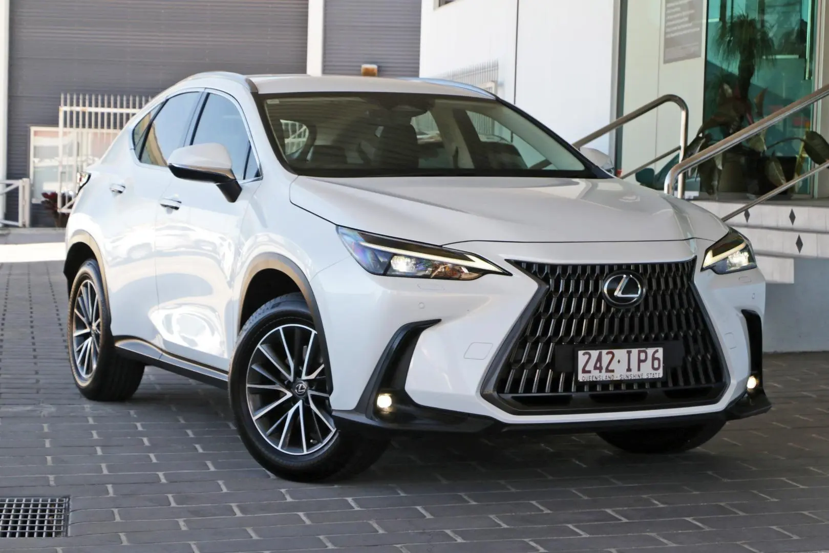 2023 Lexus NX Gallery Image 1