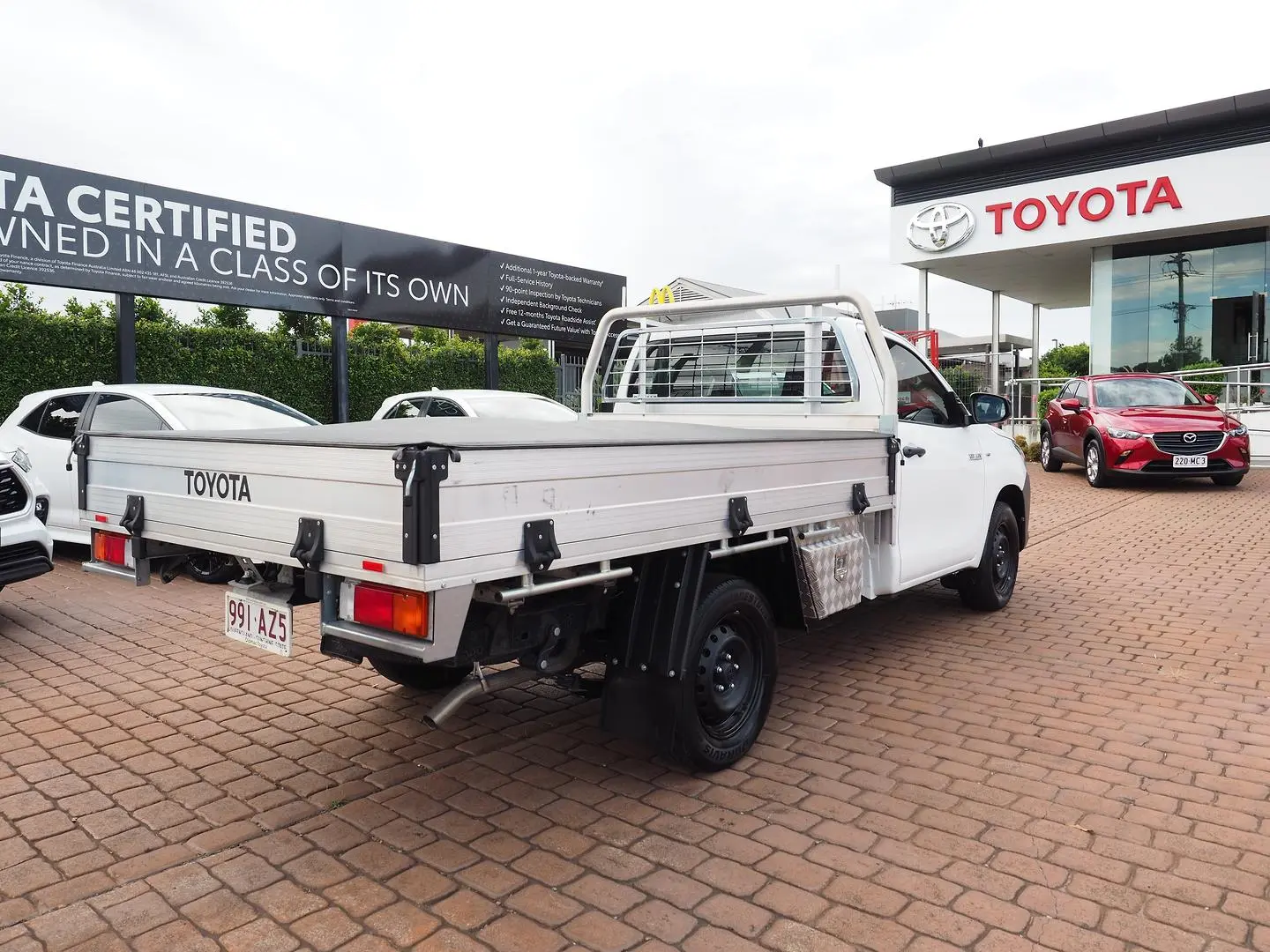 2020 Toyota Hilux Gallery Image 5