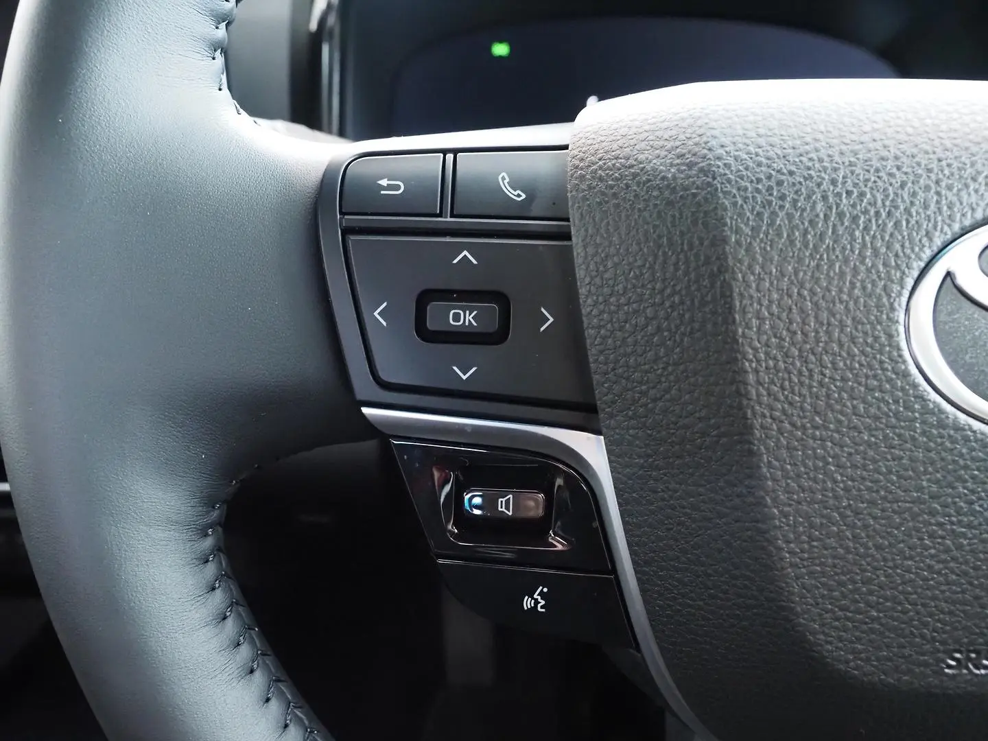 2026 Toyota Camry Gallery Image 27