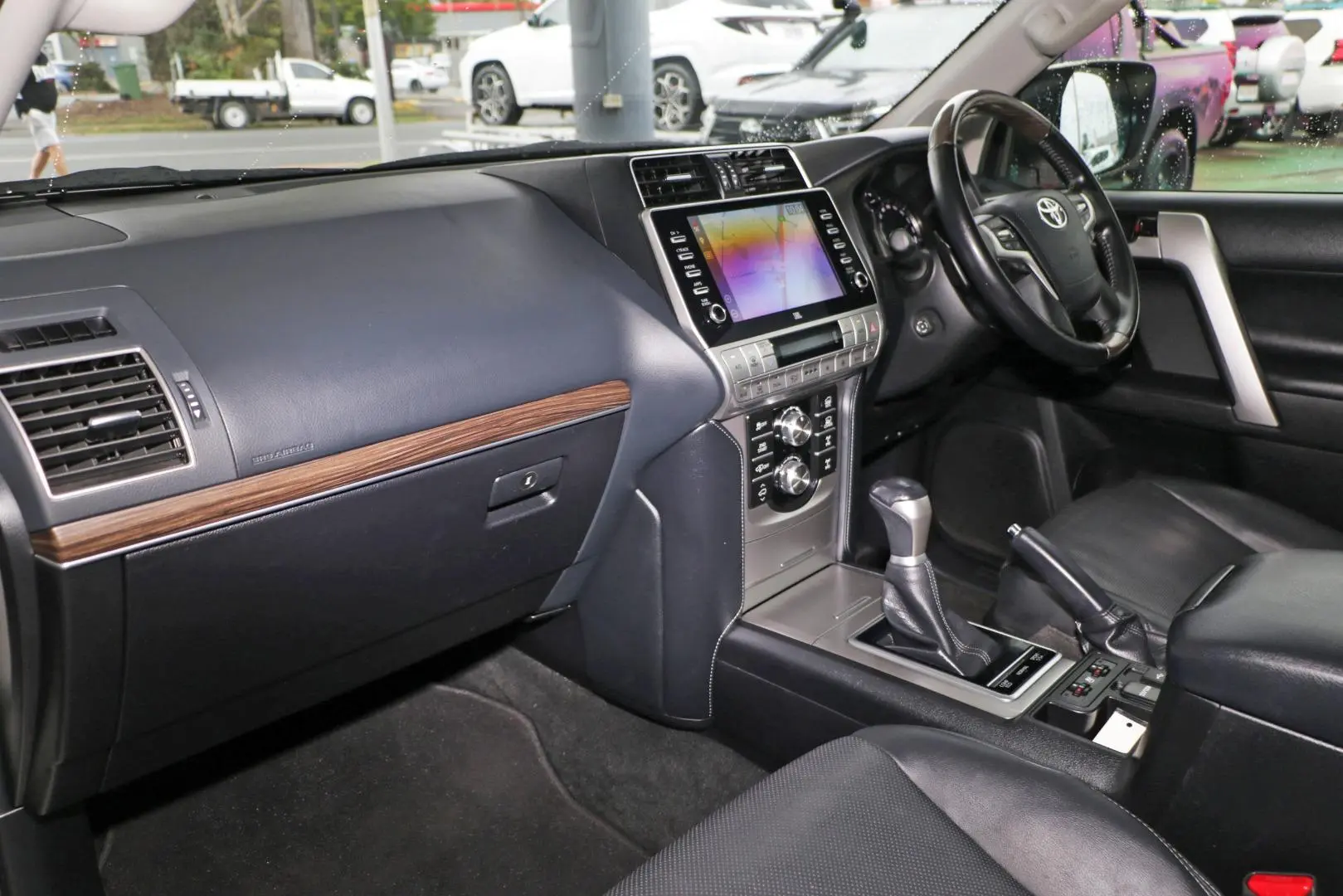 2020 Toyota Landcruiser Prado Gallery Image 7