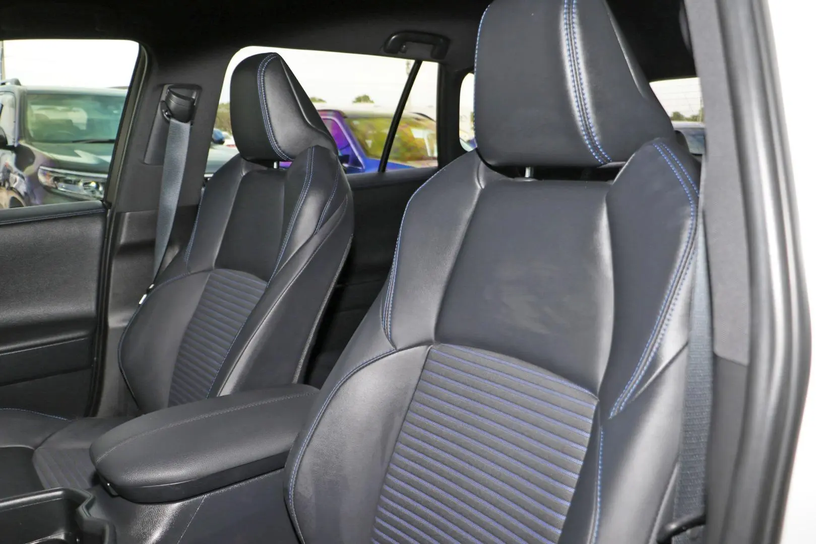 2024 Toyota RAV4 Gallery Image 9