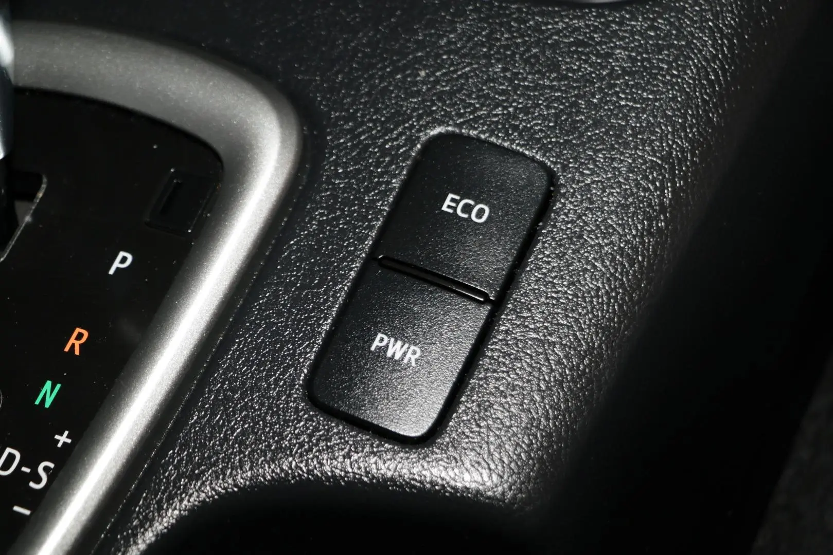 2023 Toyota Hilux Gallery Image 15