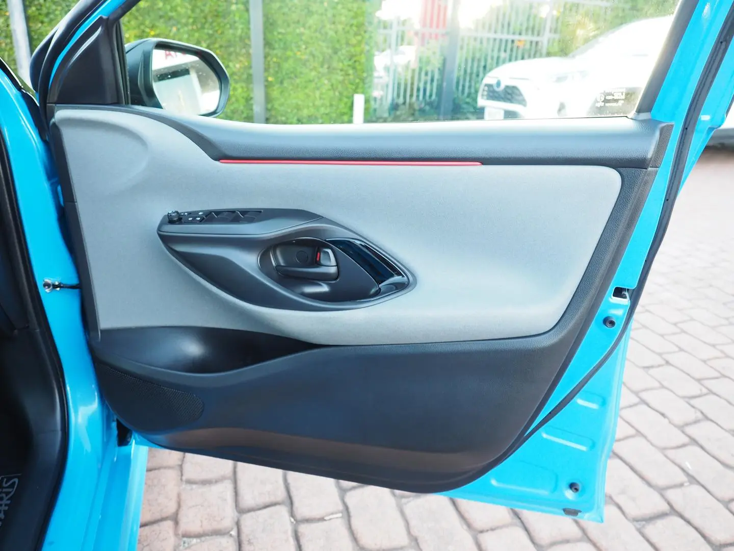 2021 Toyota Yaris Gallery Image 18