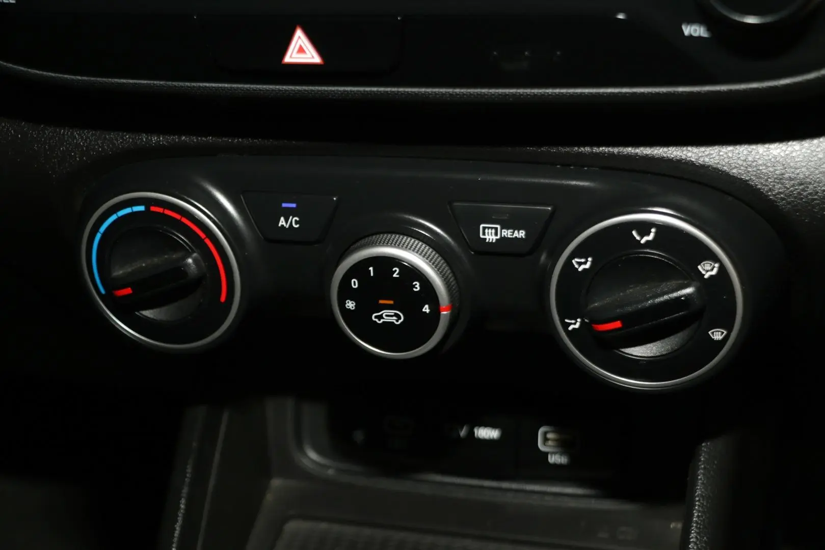 2023 Hyundai Venue Gallery Image 14