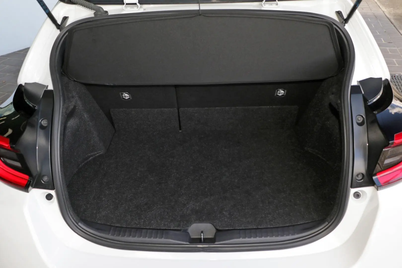 2022 Toyota Yaris Gallery Image 26