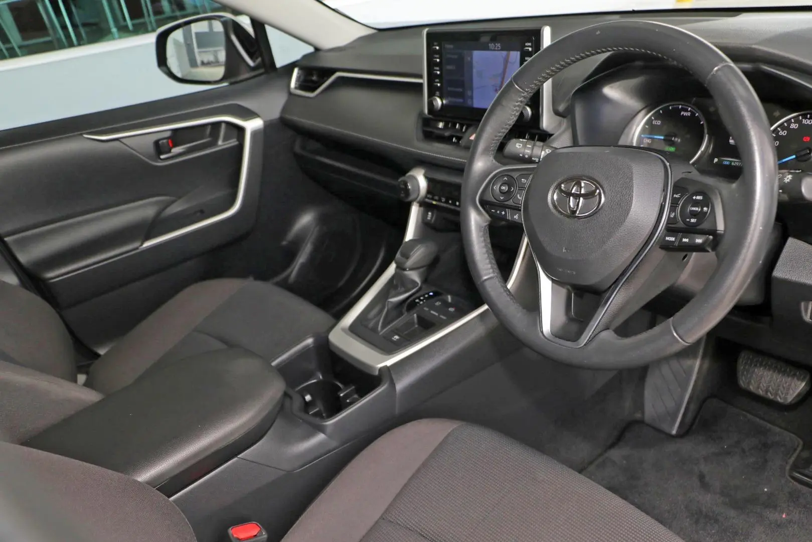 2022 Toyota Rav4 Gallery Image 8