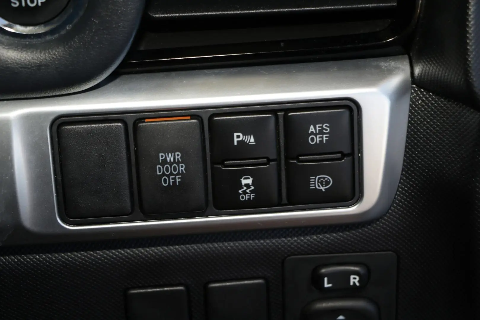 2018 Toyota Tarago Gallery Image 16