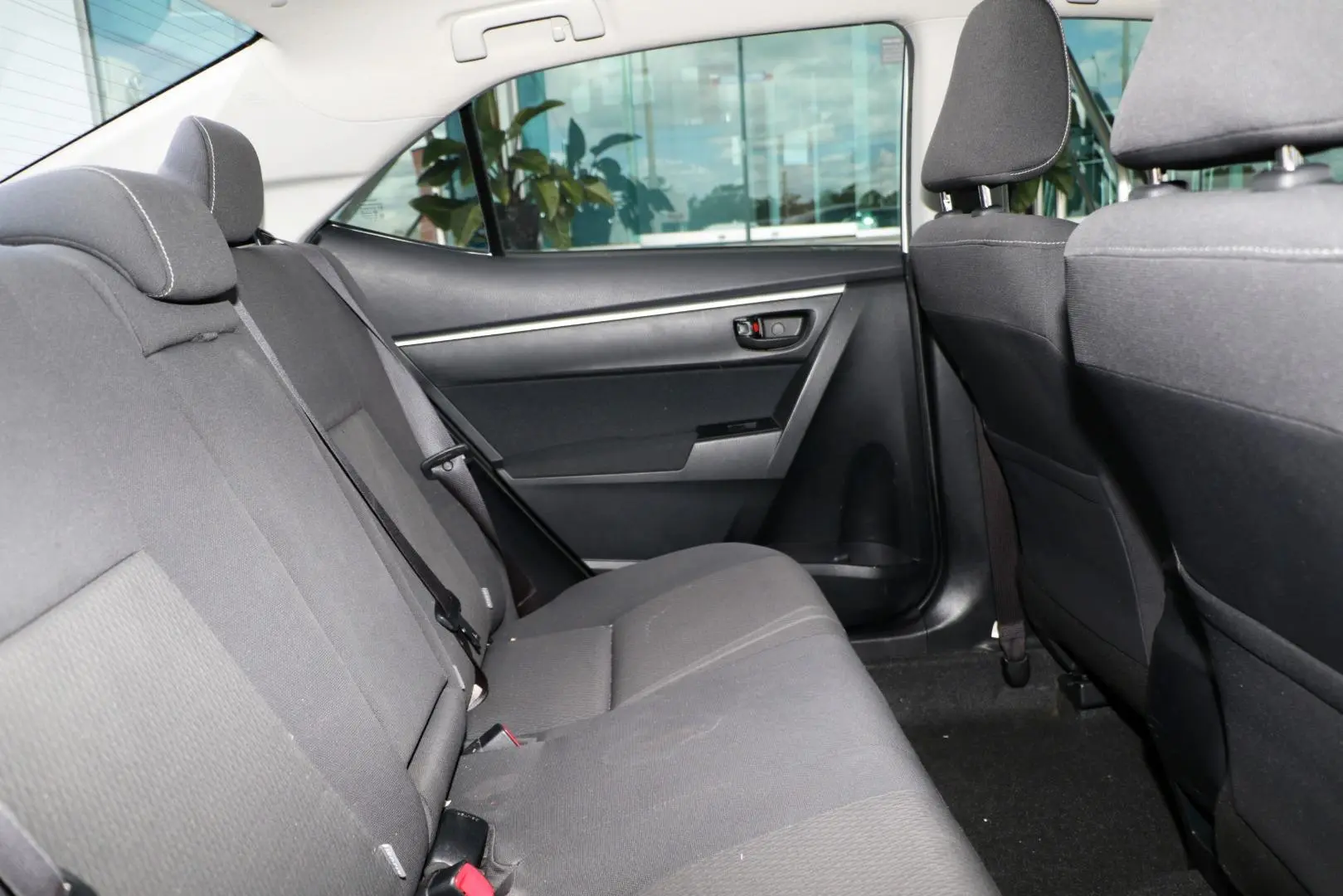 2017 Toyota Corolla Gallery Image 9