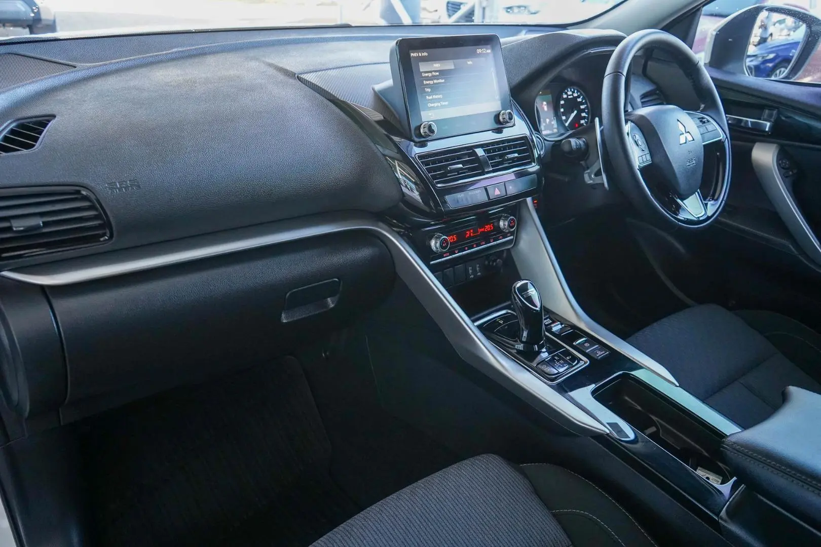2024 Mitsubishi Eclipse Cross Gallery Image 8