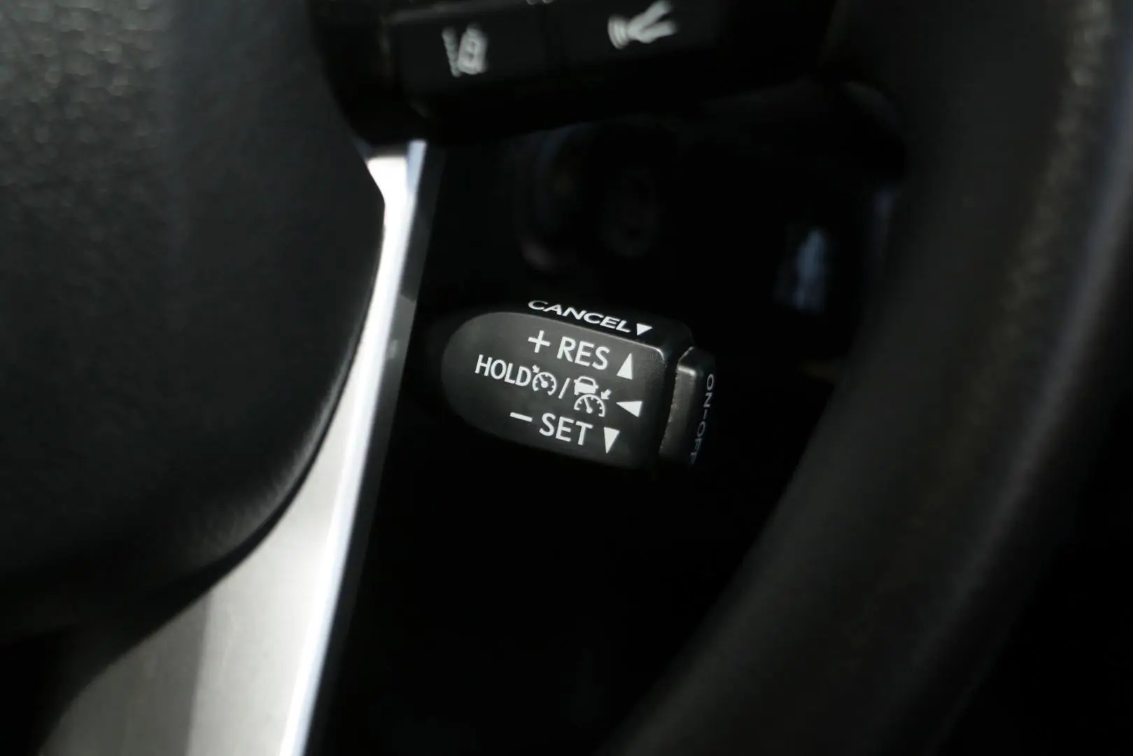 2022 Toyota Hilux Gallery Image 11