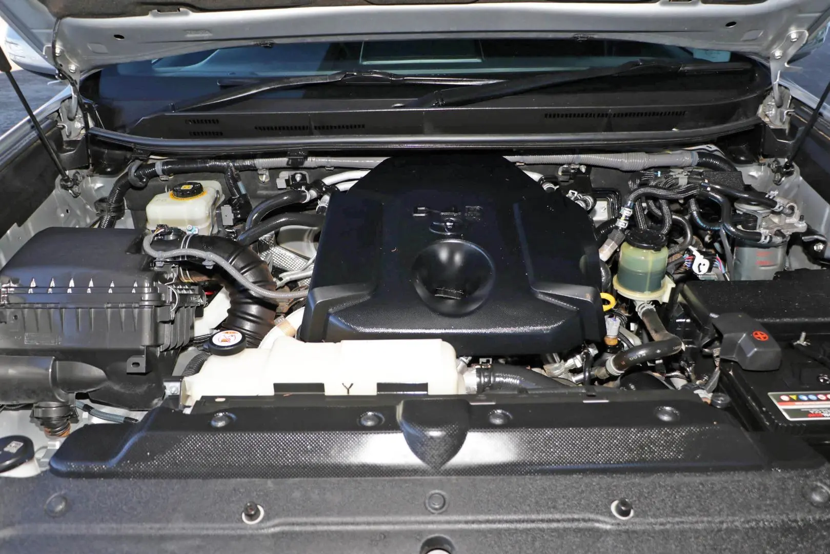 2017 Toyota Landcruiser Prado Gallery Image 21