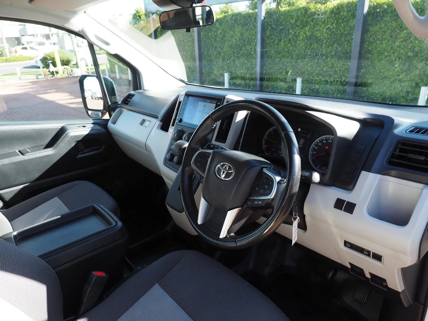 2021 Toyota Hiace Gallery Image 24