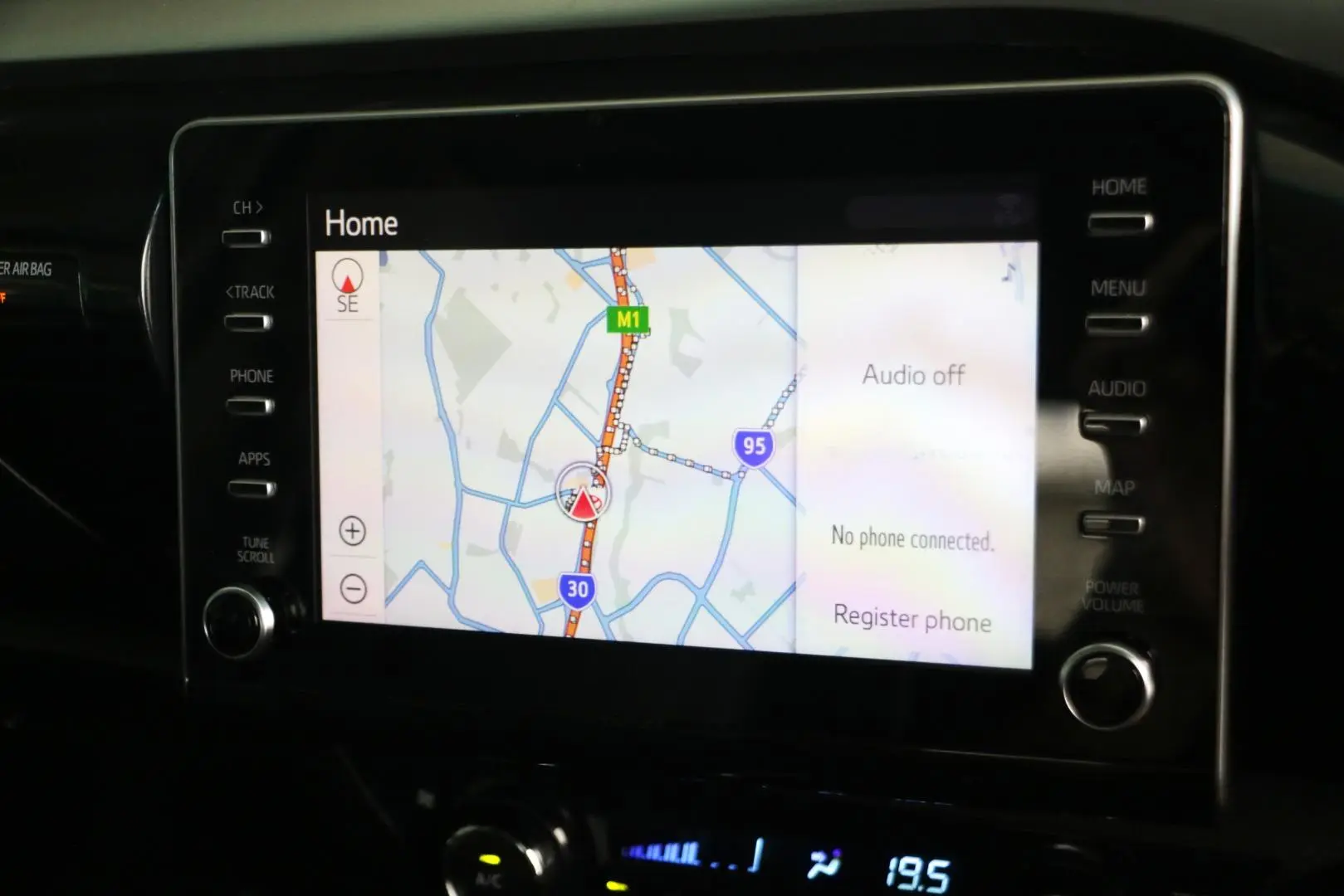 2021 Toyota Hilux Gallery Image 10