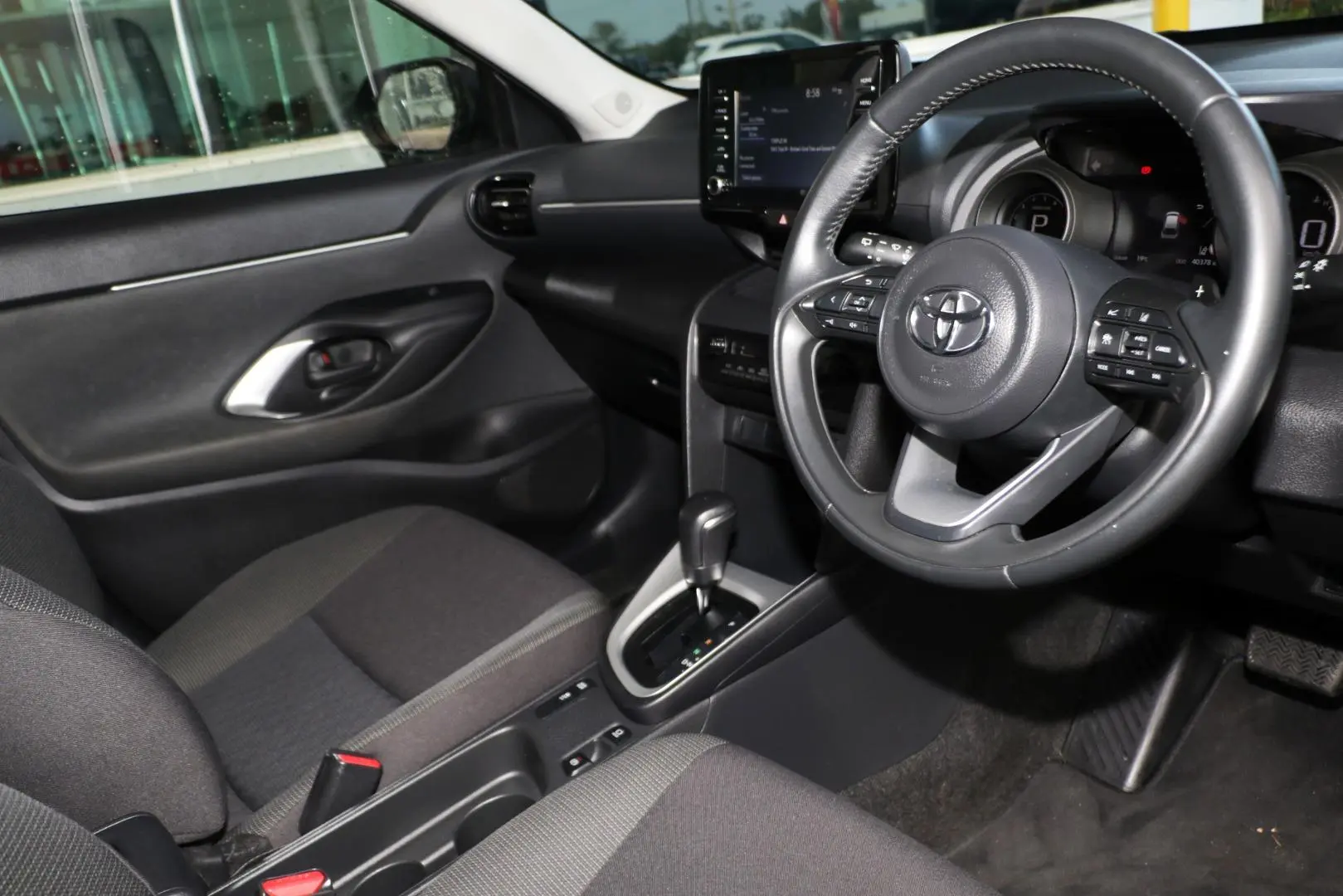 2021 Toyota Yaris Cross Gallery Image 6