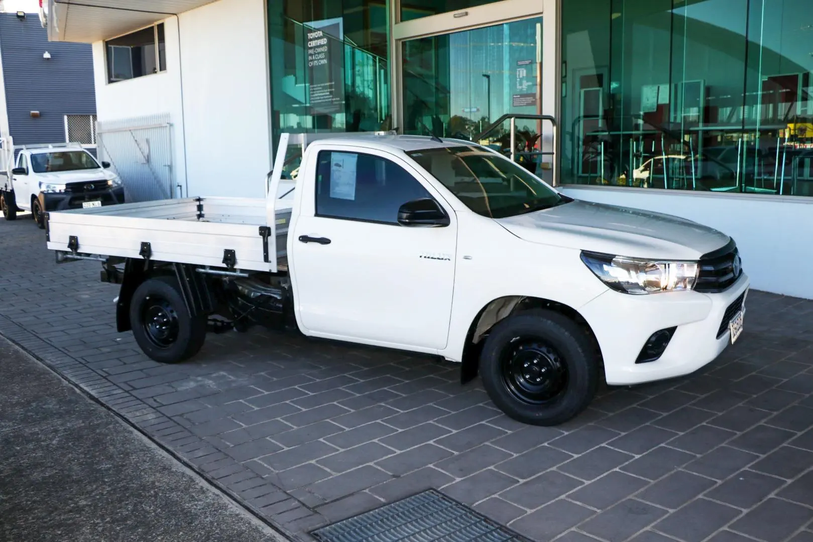 2021 Toyota Hilux Gallery Image 5